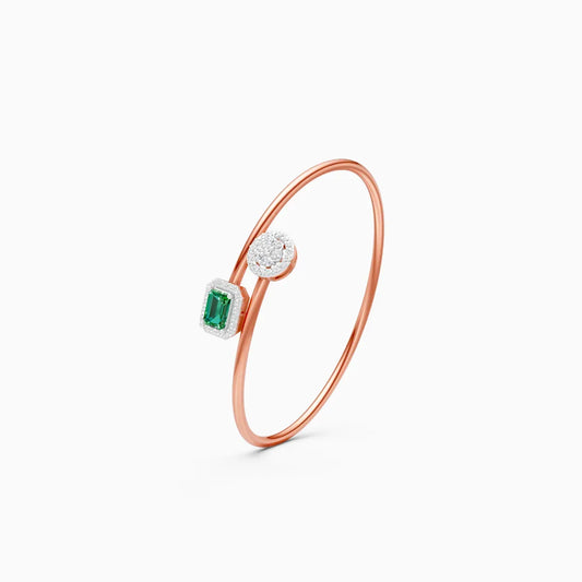 Elegant Emerald-Style Stone With Round Diamond Bracelet