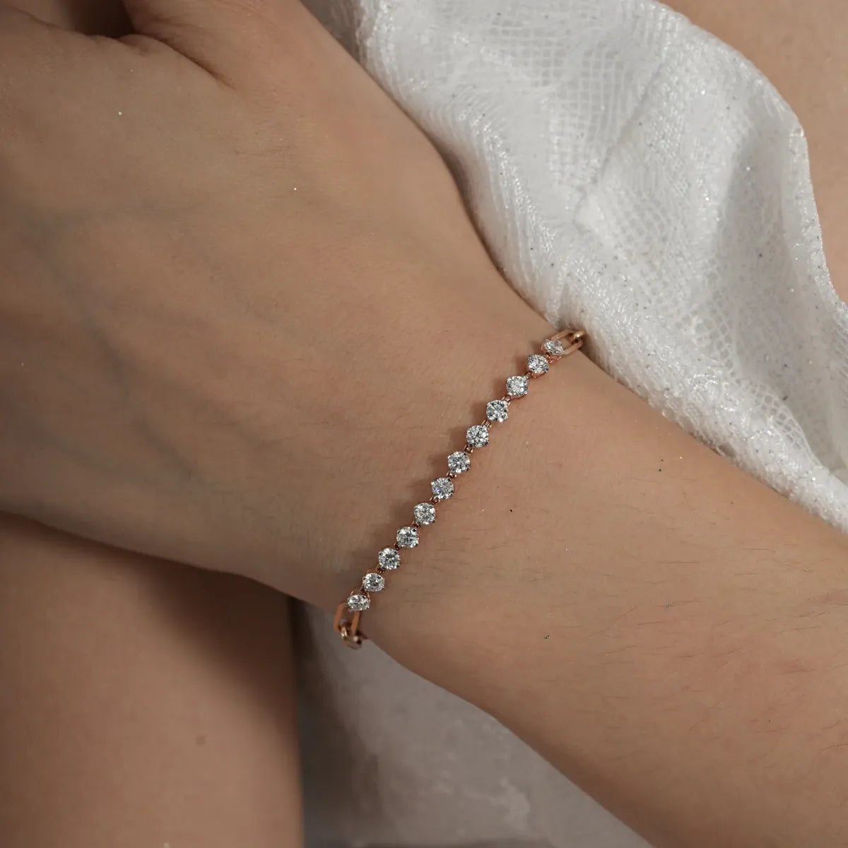 Round lab Diamond Gold Bracelet