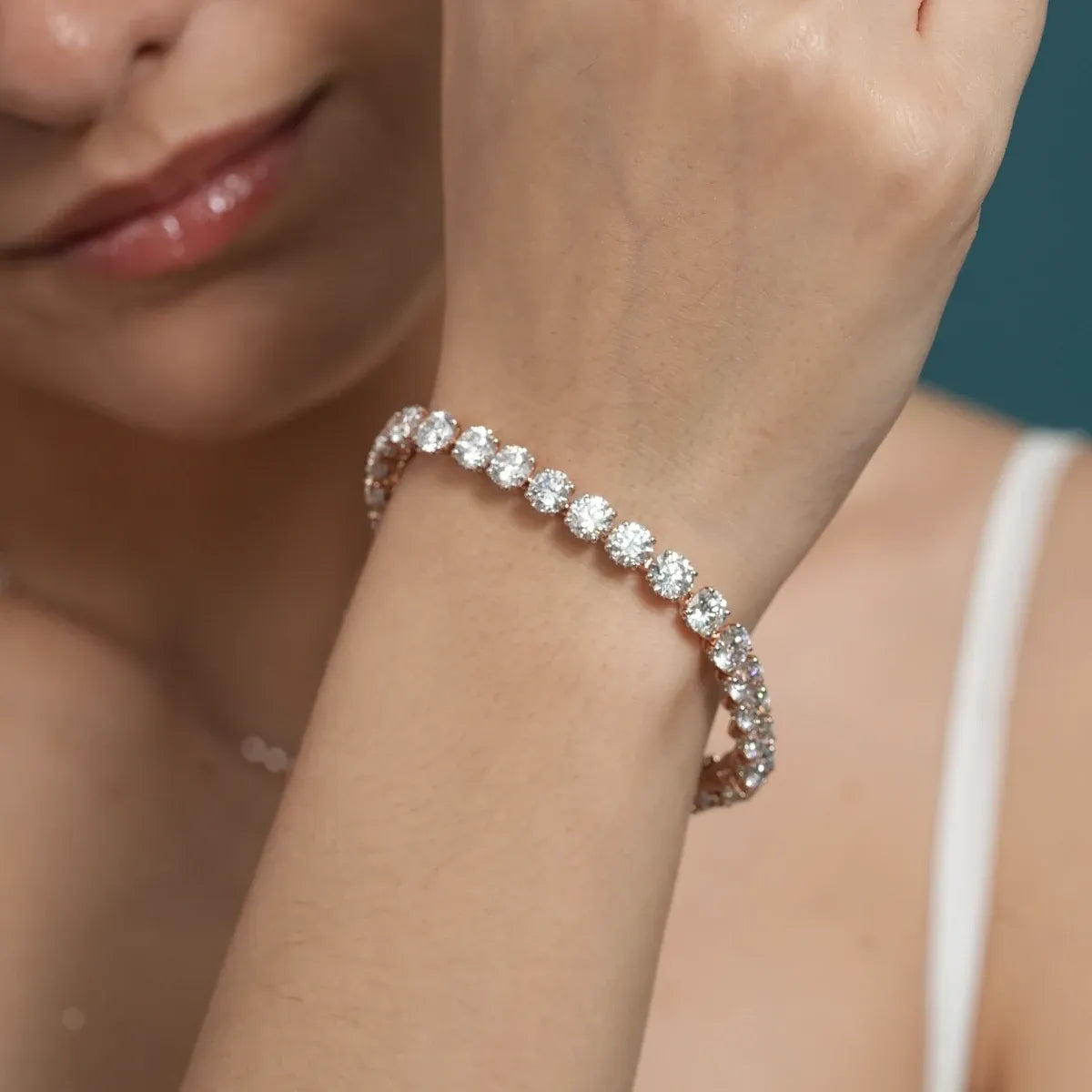 Round Solitaire Diamond Tennis Bracelet