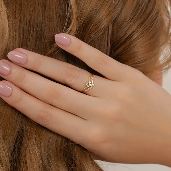 Sparkling V-Band Lab Diamond Ring