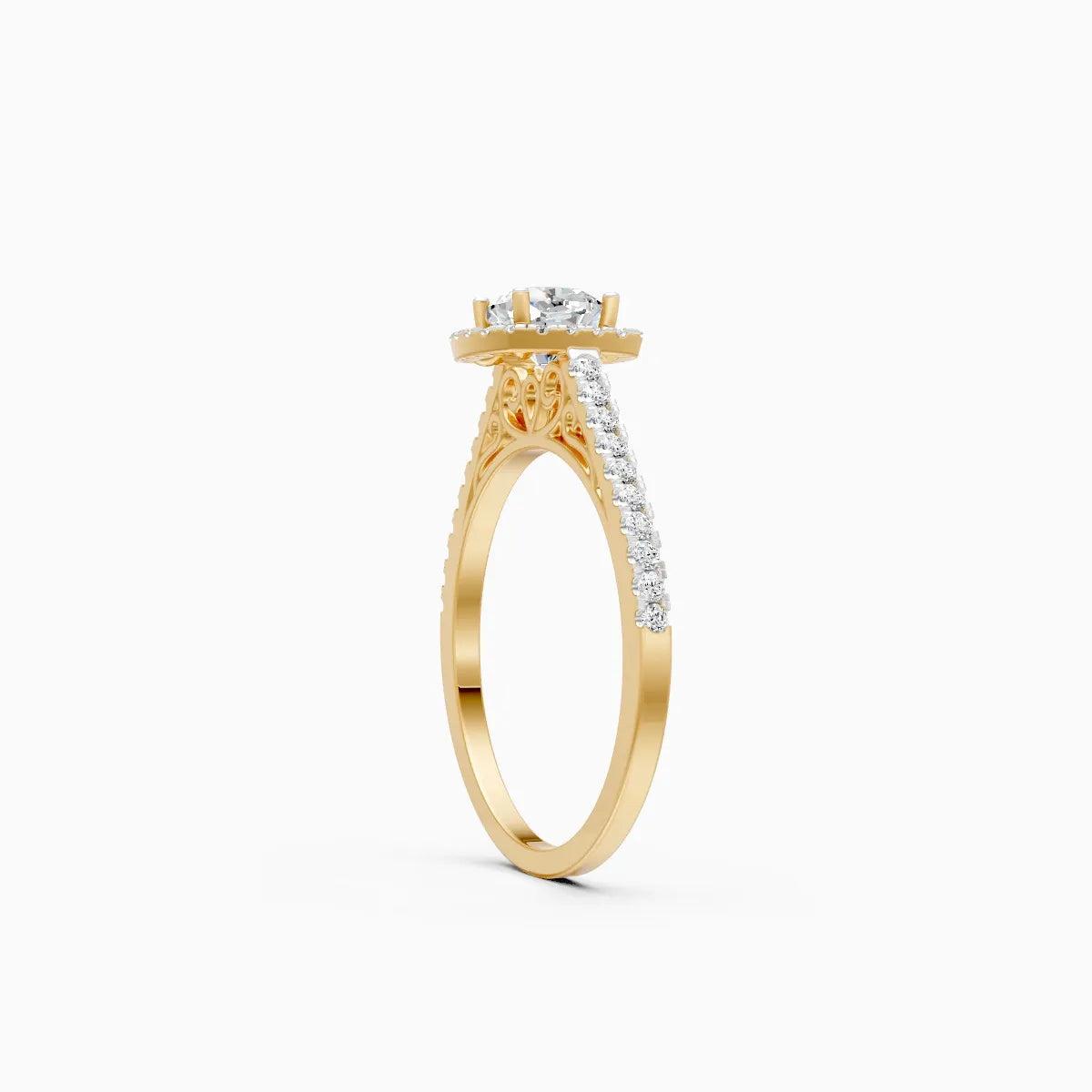 Square Centerpiece With Mini Diamond Band